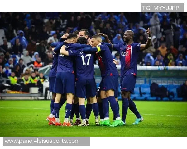 巴黎圣日耳曼火力全开轻松击败摩纳哥后者表现令人失望